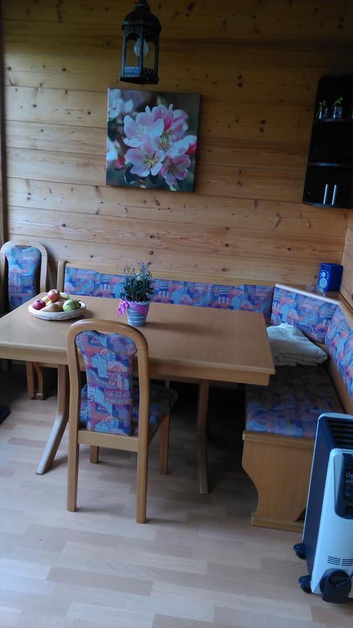 Bed and Breakfast S'Husli Embrach Exterior foto
